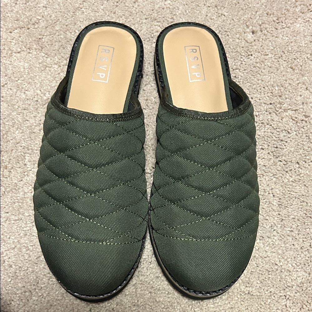 NWT-RSVP Isela Slipper Women's US 6.5 olive Quilted Closed Toe Slip-On Mule - Picture 2 of 6